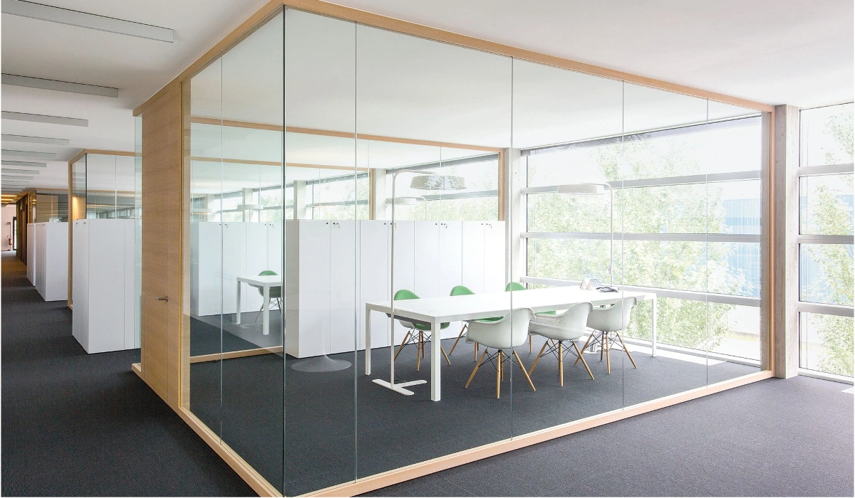 Glass partition installation Dubai