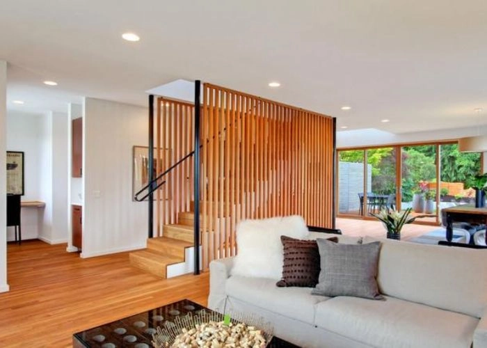 Premium gold finish metal screen.